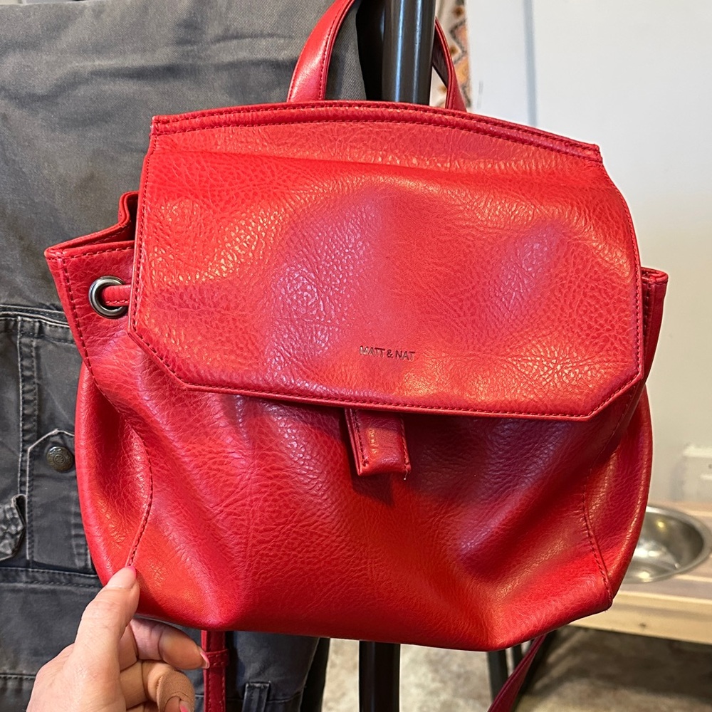Matt & Nat Vibrant Red purse